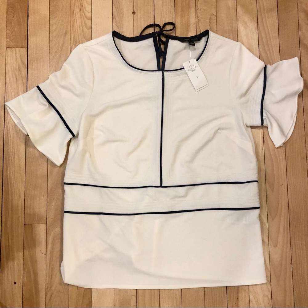Banana Replublic crepe top